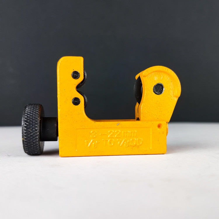 دستگاه برش لوله 3-22 میلی متر - بدنه آلیاژ روی - تیفه و بلبرینگ فولاد - برند اصلی Hoteche هوتچ (270401)