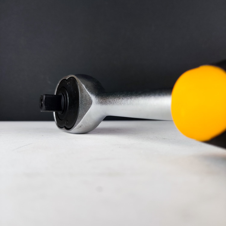 آچار جغجغه ای 1.2 - دندانه درشت - روکش دسته پلاستیکی دو رنگ (هوتچ)(Hoteche)(200203)