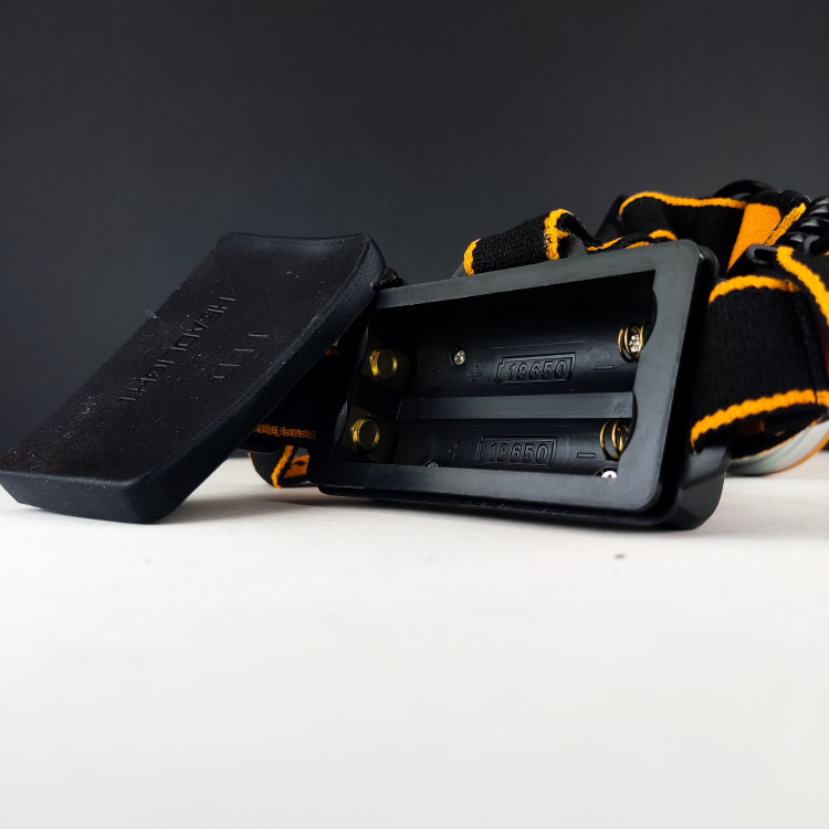 چراغ پیشانی - کوهنوردی - تک ال ای دی - 10 وات - قابل شارژ 4400 میلی آمپر *440011*